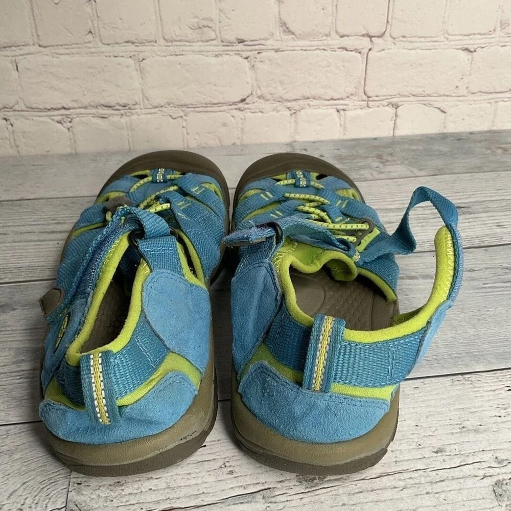 Keen Newport Aqua Blue Waterproof Hiking Slip‎ On Sandals Big Kids Size 5 China
